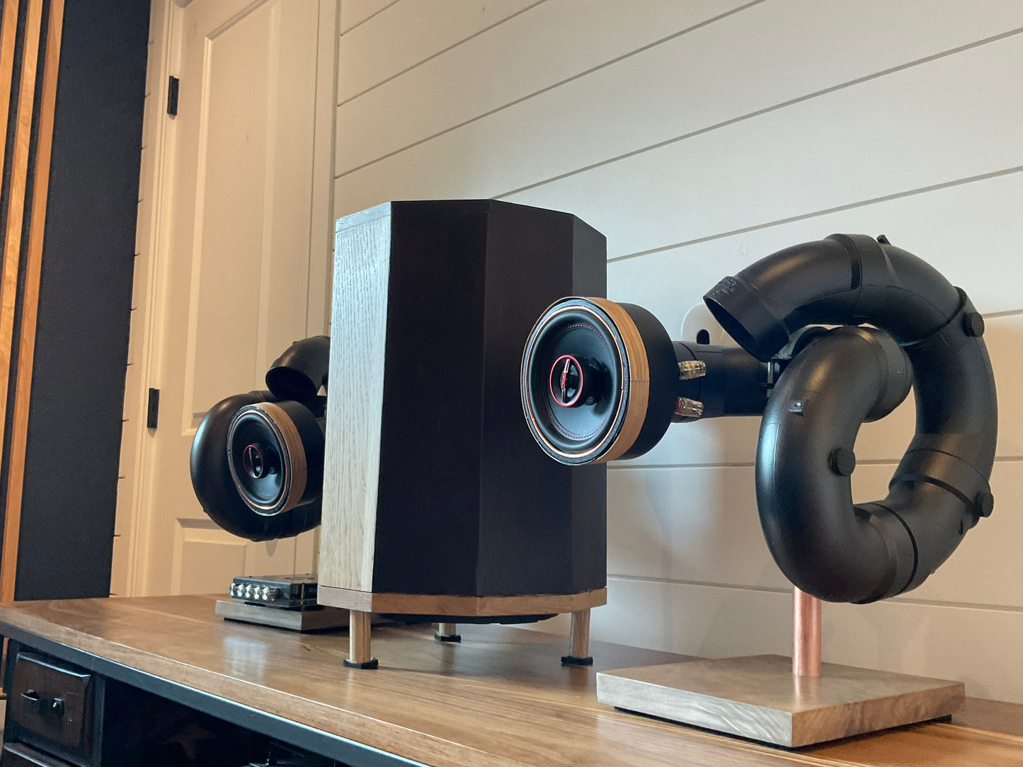 The Cyclone 5.25" Speaker - Unique Series - Wireless Built in Amplifier TWS